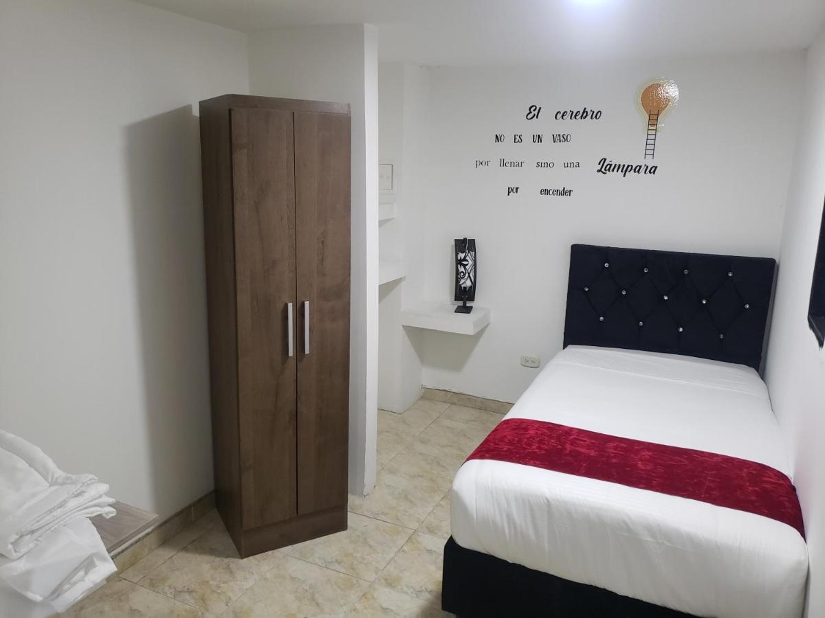 Aw Hotel American Travel 波哥大 外观 照片